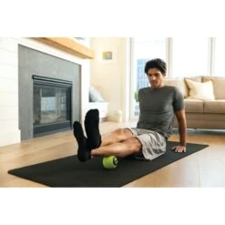 TriggerPoint MB Vibe Plus 15 TriggerPoint MB Vibe Plus -Sports General Store TP 04447 MBVibe Action2 3036 190331 web